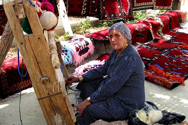 carpet-weaving-in-remote-villages-lebanon-traveler
