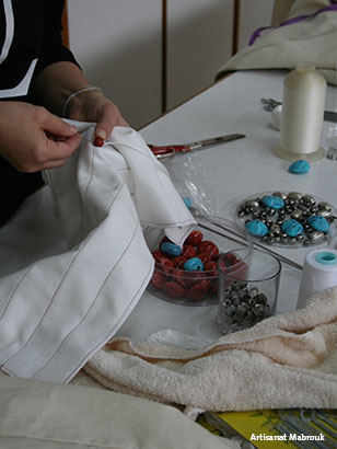 embroidery-artisanat-lebanon-traveler