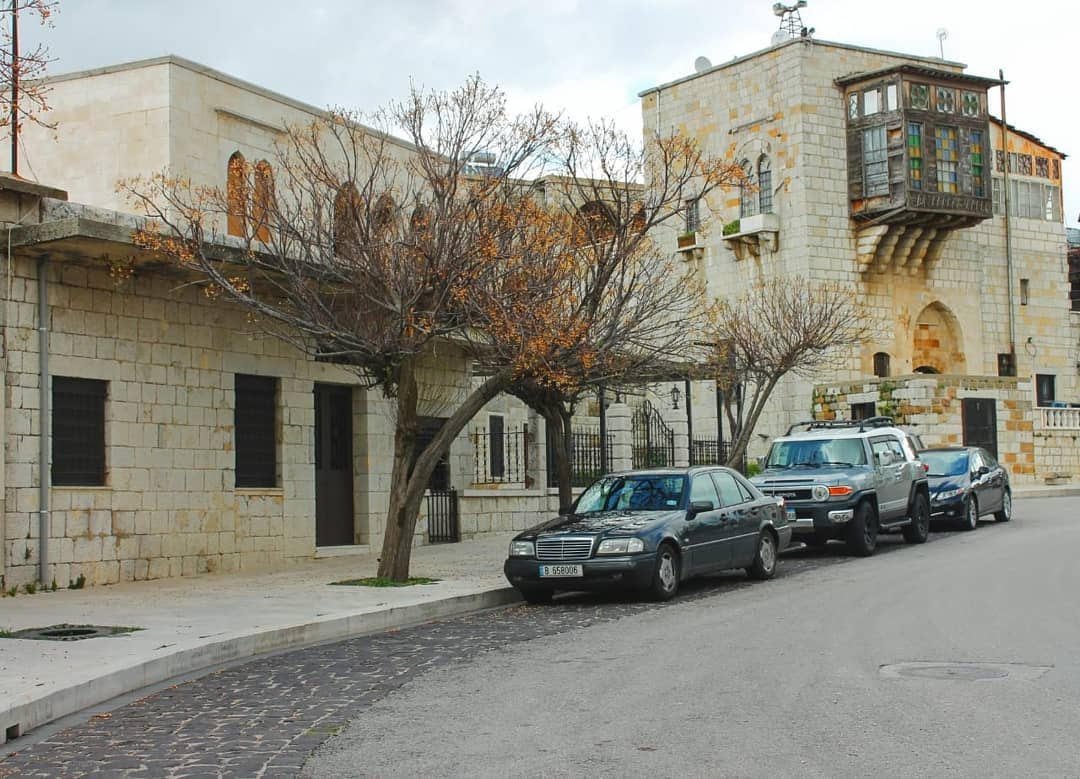 main-square-mtein-mini-guide-lebanon-traveler