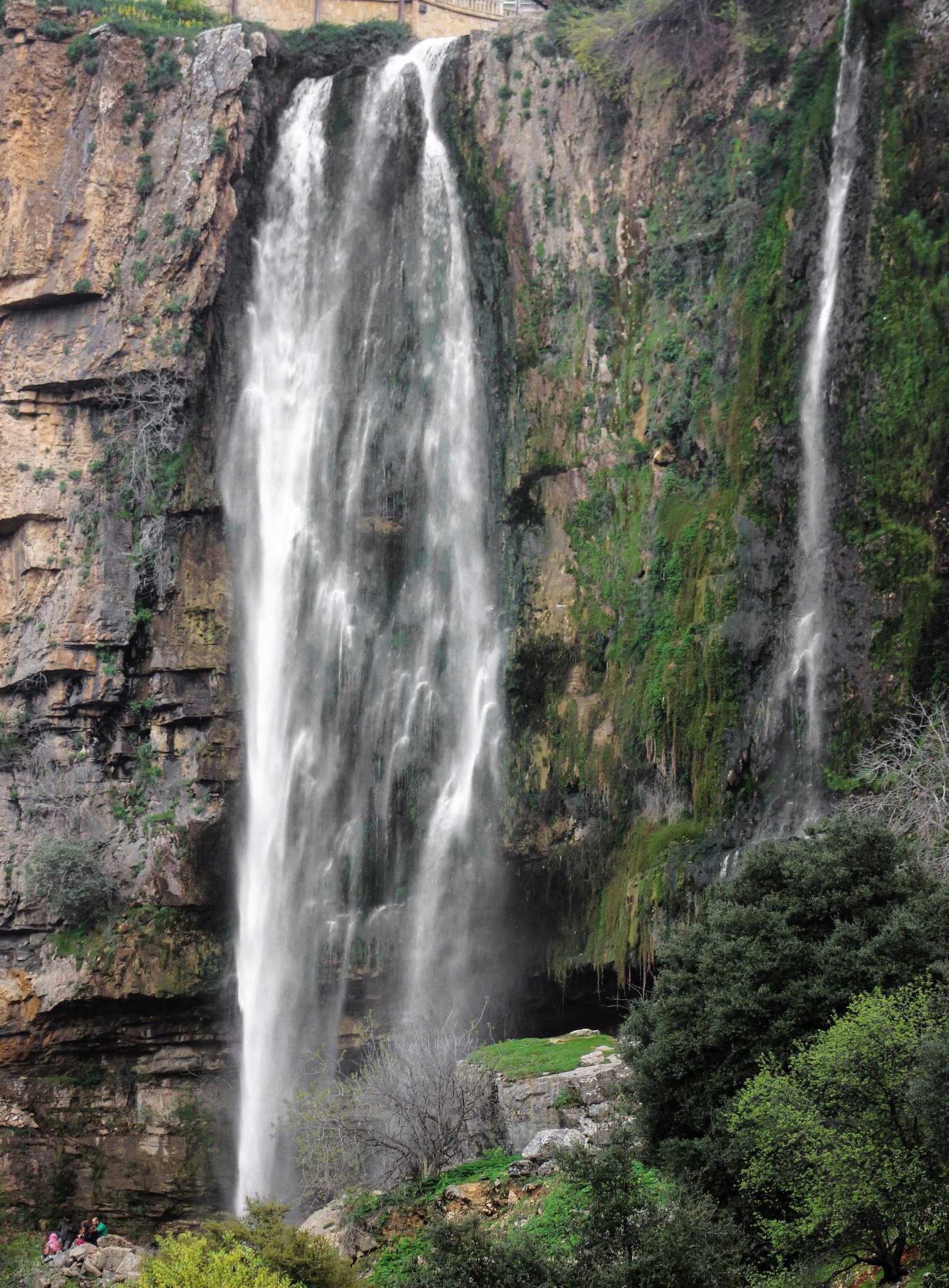 5-epic-waterfalls-to-visit in-lebanon-jezzine-lebanon-travel