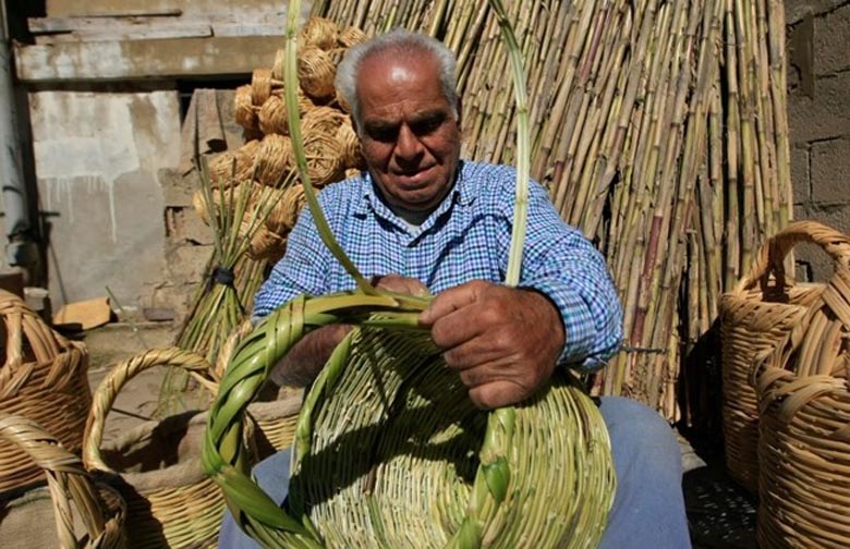 basket-weaving-Lebanon-traveler