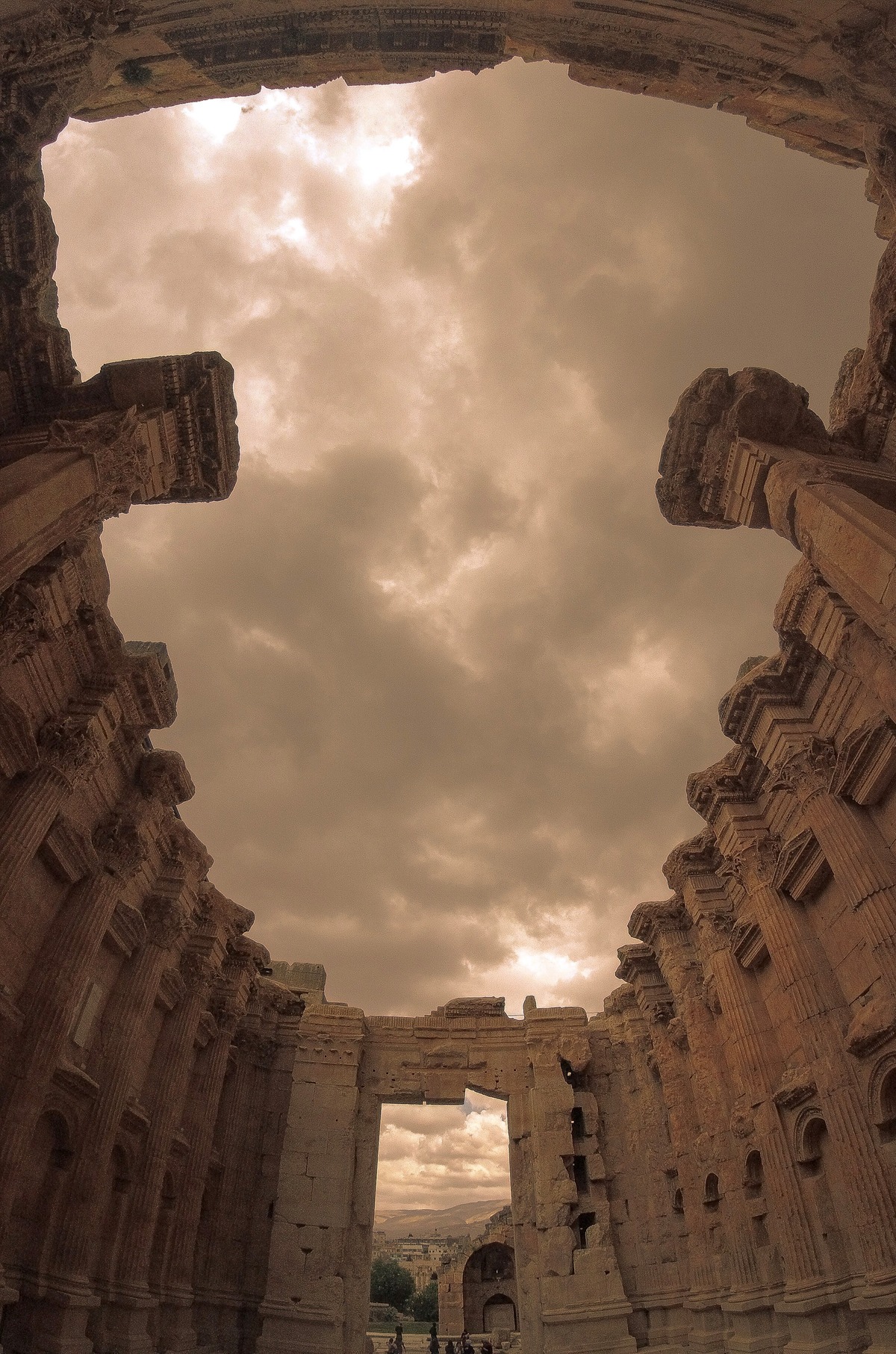 jupiter-temple-baalbeck-lebanon-traveler