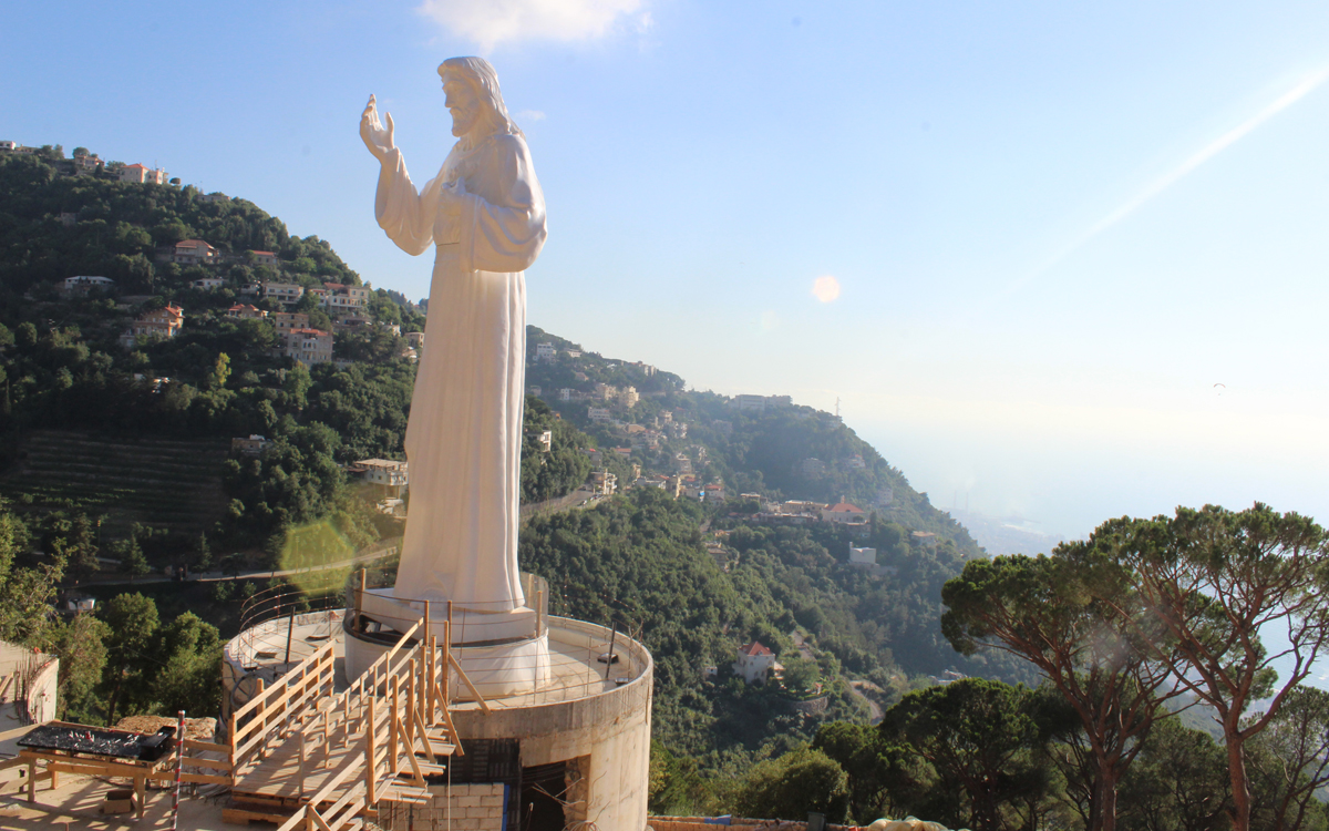 tallest-christian-statues-lebanon-traveler