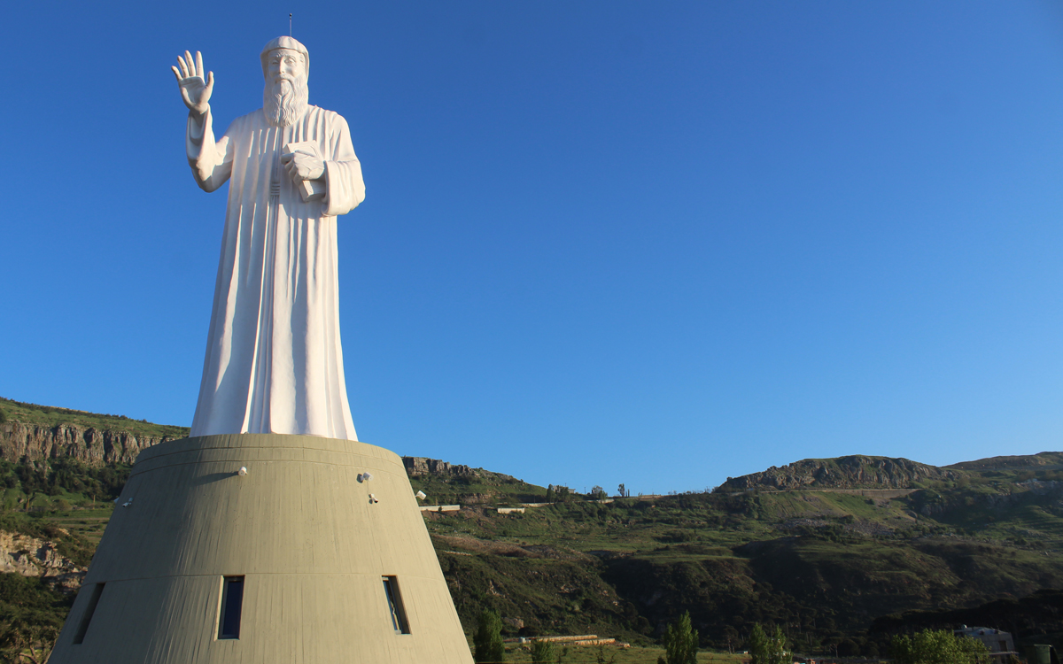 tallest-christian-statues-lebanon-traveler