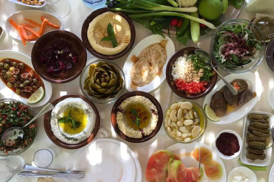 Rechmaya-aley-mini-guide-lebanon-traveler-mezze-sir-mountain-jawzet-el-mir