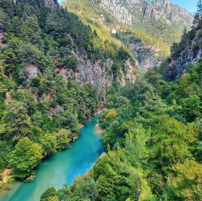 chouwen-lake-lebanon-traveler-tourism