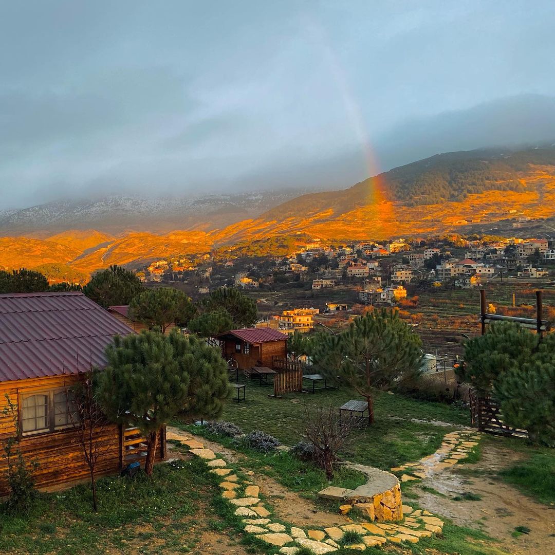 farmville-barouk-lebanon-travelr-tourism-picnic