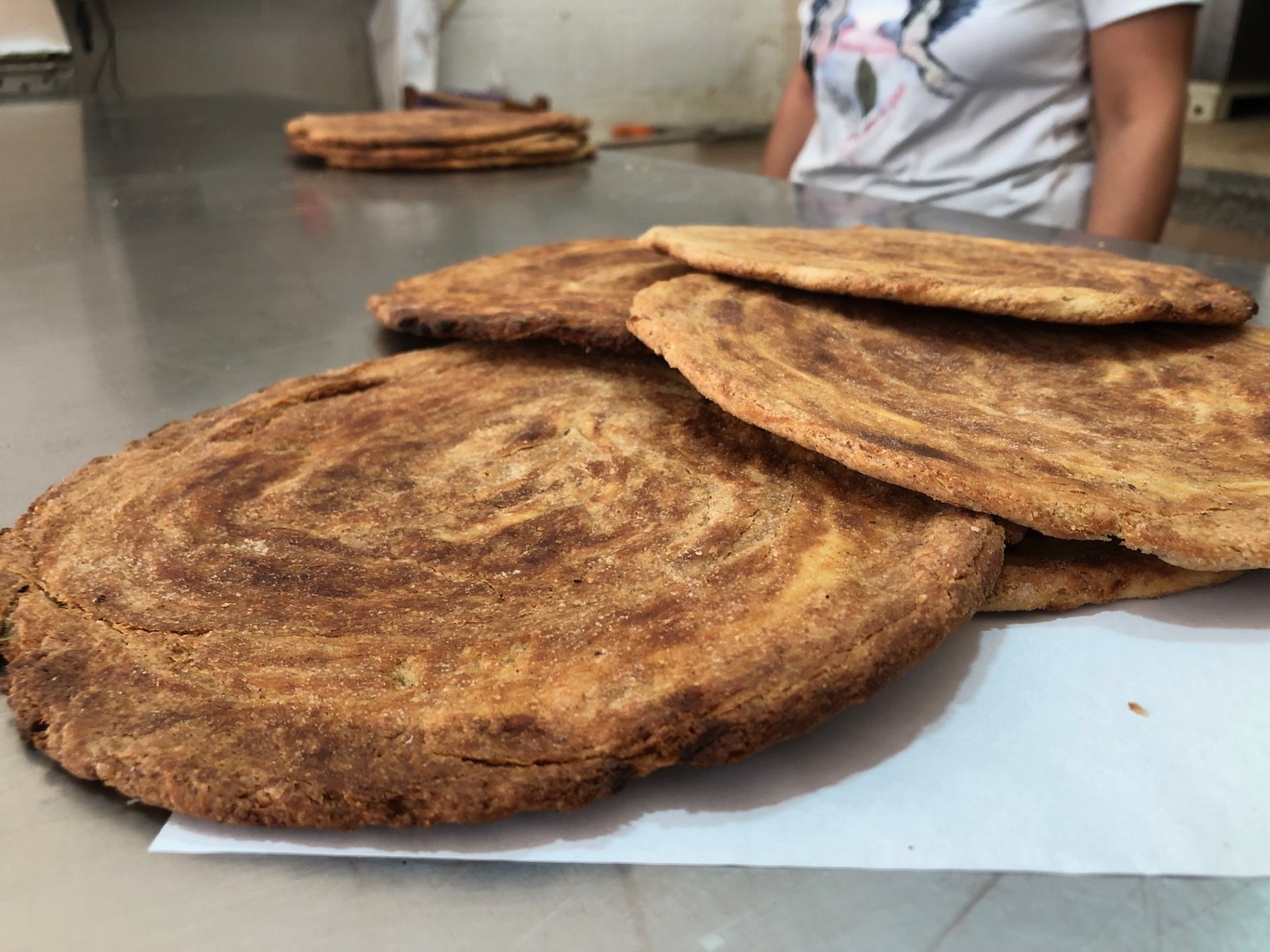 Karnig-Bakery-armenian-food-bourj-hammoud-lebanon-traveler-tourism